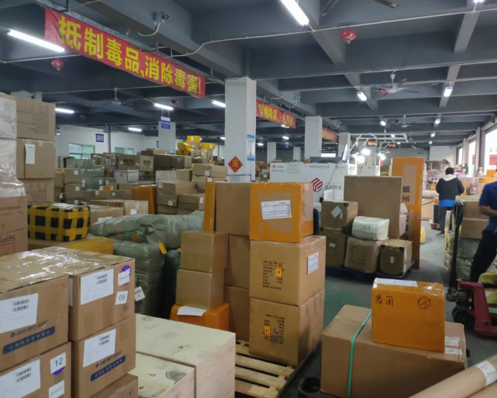 中國(guó)到新加坡頭程物流服務(wù) - 專業(yè)可靠的國(guó)際物流解決方案